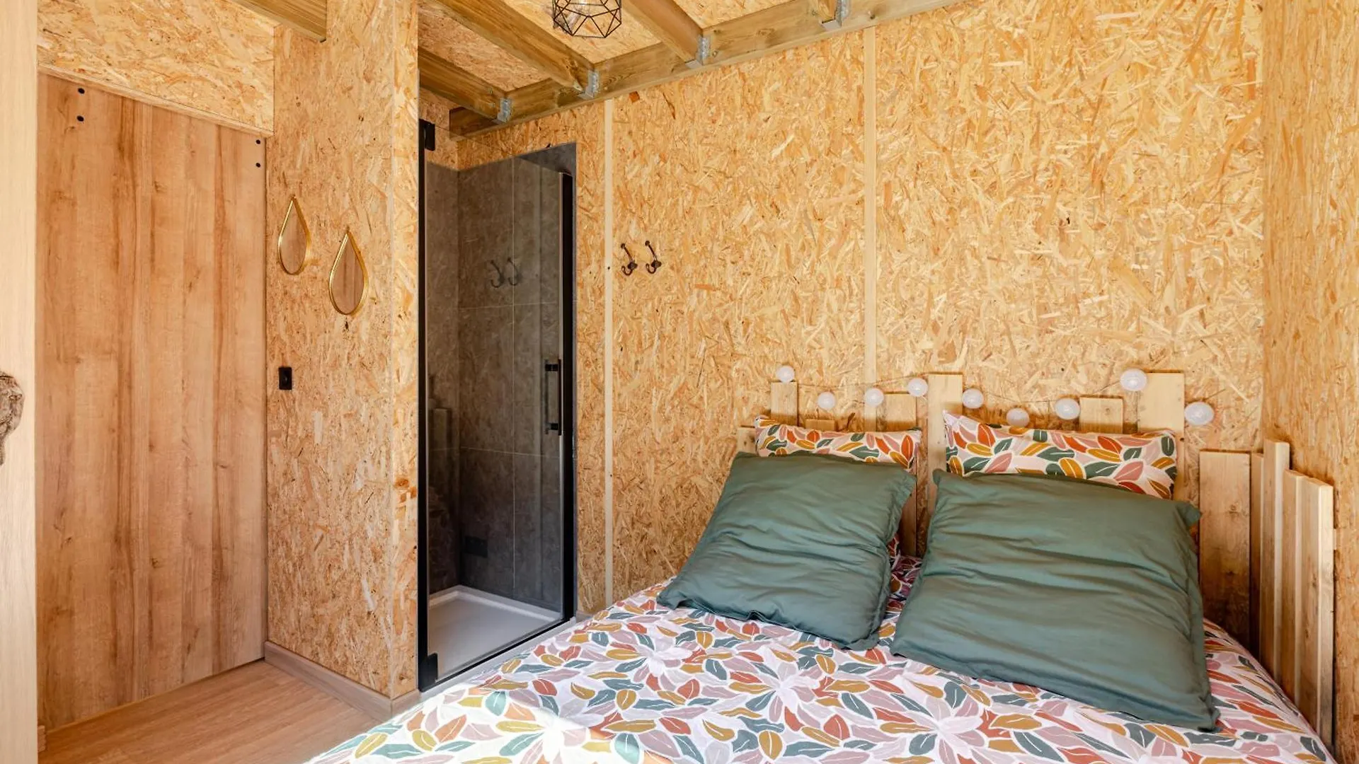 Tinyhouse Et Abeilles, Sejour Insolite En Provence Orange  Holiday home Orange (Vaucluse)